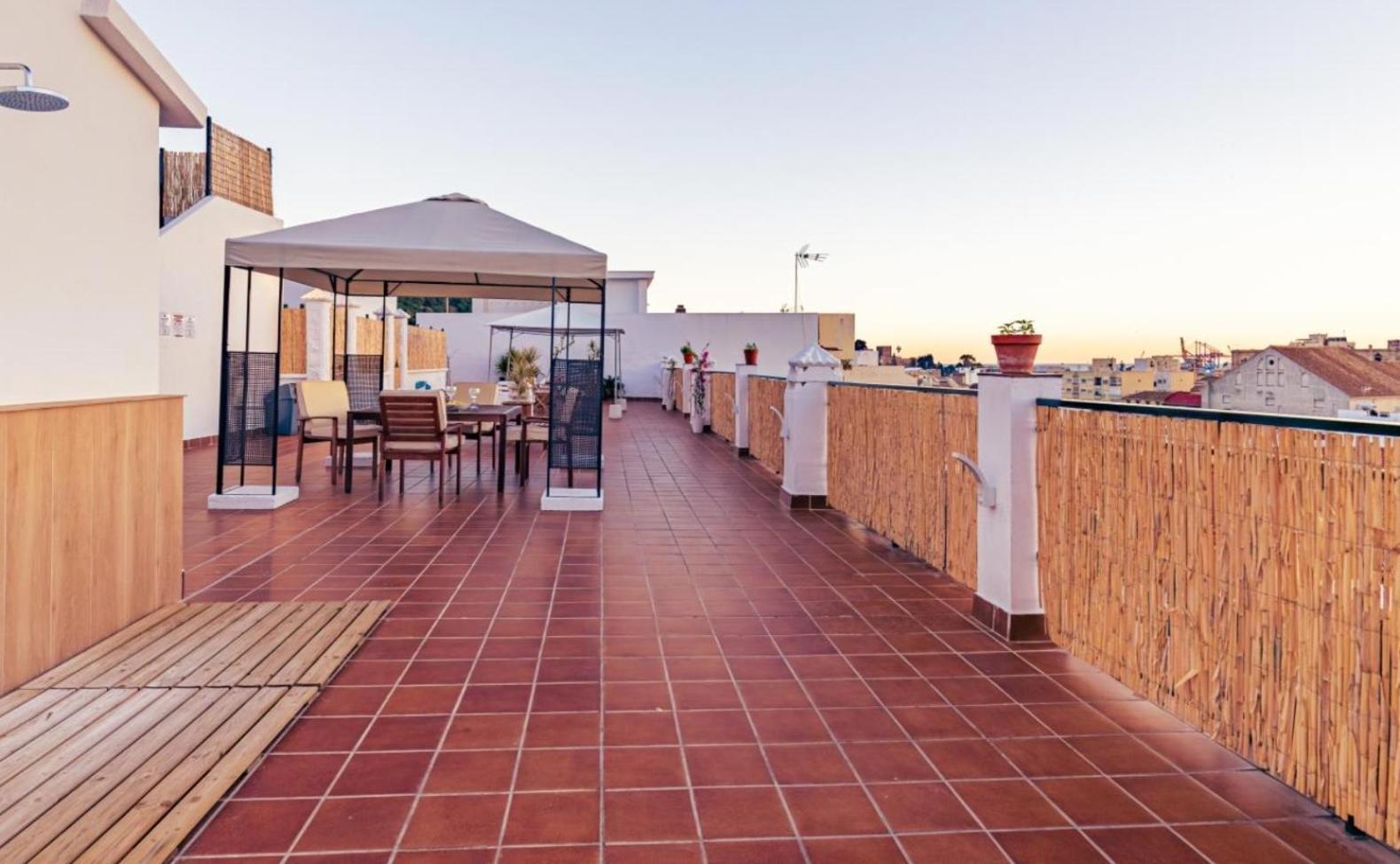 Apartamento Centrico La Merced - Free Parking & Free Gym Malaga Ngoại thất bức ảnh