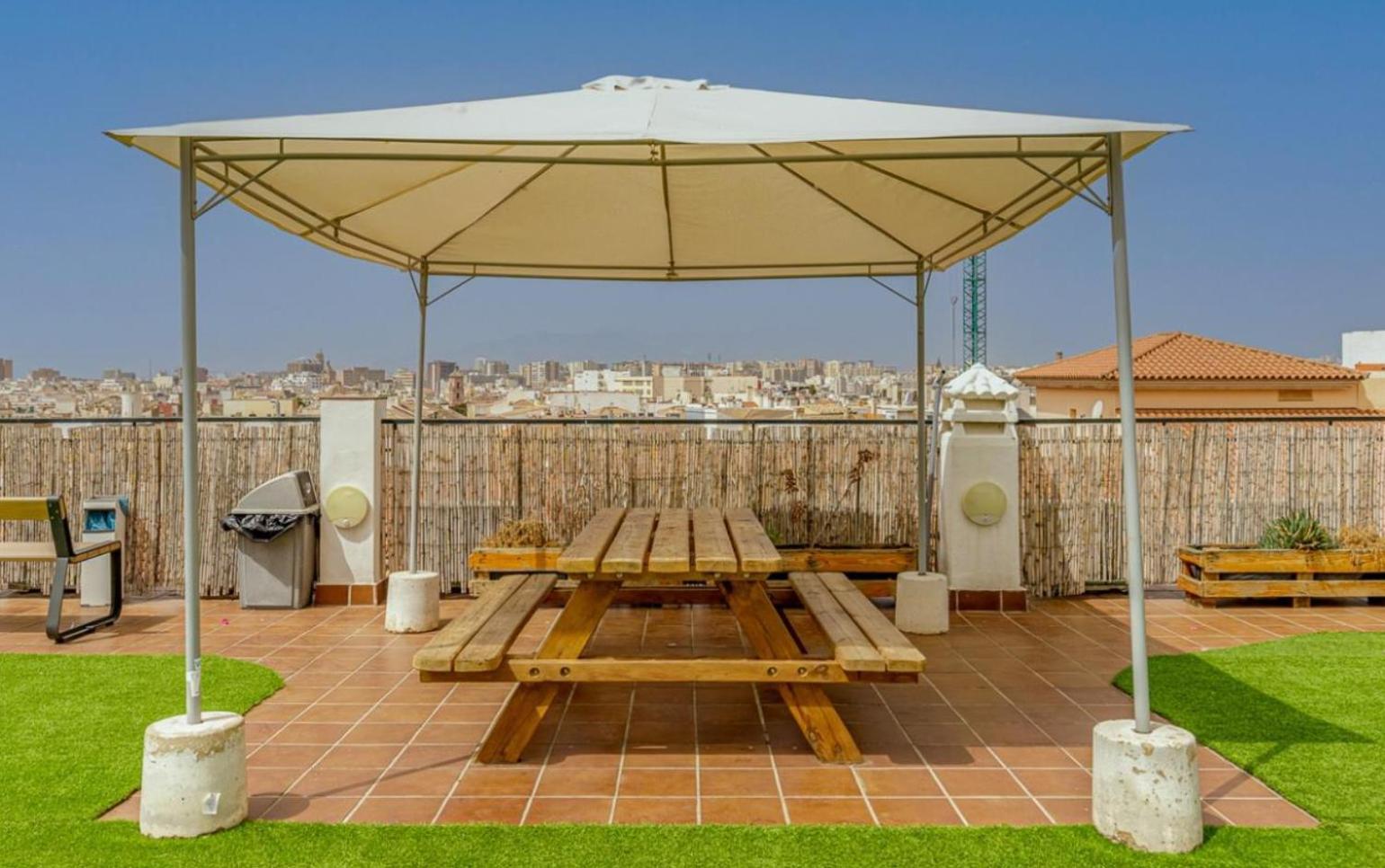 Apartamento Centrico La Merced - Free Parking & Free Gym Malaga Ngoại thất bức ảnh